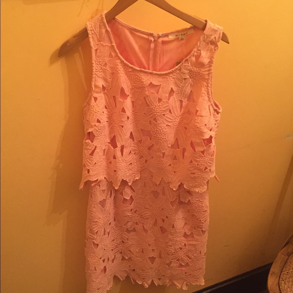 🌸Pink flower trimmed dress🌸